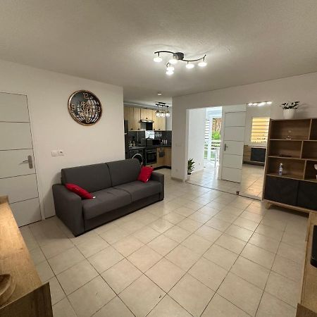 Location T2 Meuble Baie Mahault Convenance Appartement Buitenkant foto